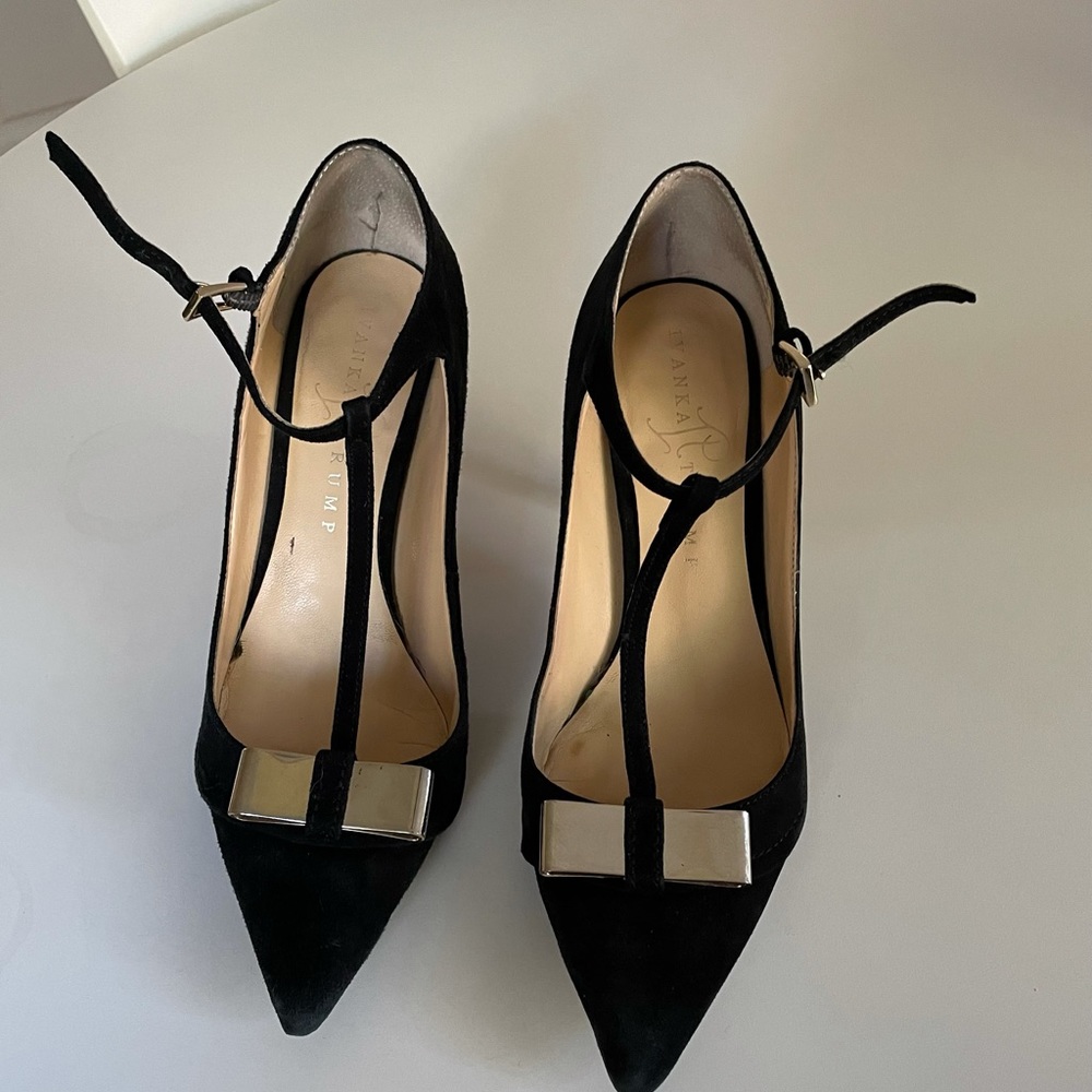 Ivanka Trump heels. Suede with gold bow.